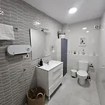 Puertas De La Catedral Apartment