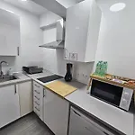 Puertas De La Catedral Apartment *